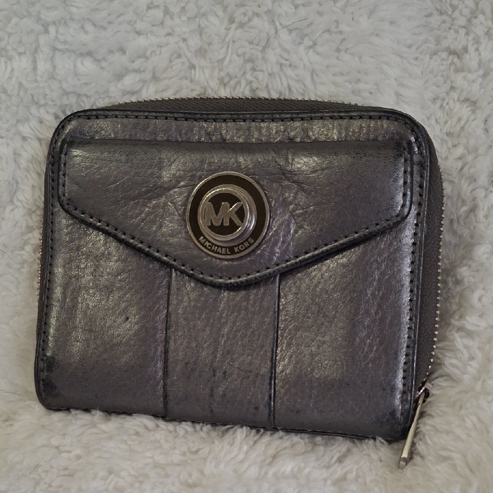 Michael Kors Metallic Silver Wallet